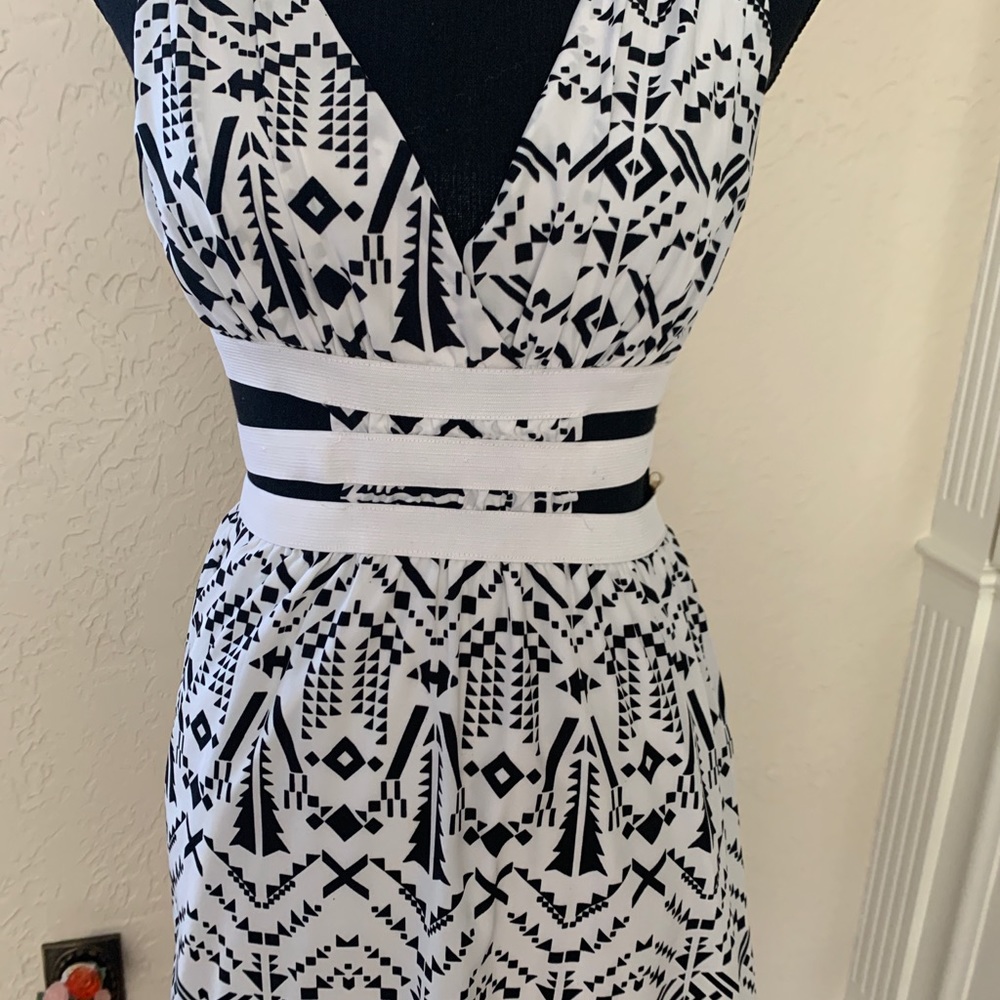 Black/white maxi dress - Picture 2 of 7